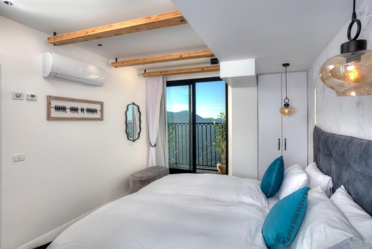 Open Skys Villa Safed Bagian luar foto